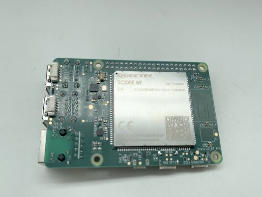 SC200EWFDA-G55-UNNNA alluminio elettrolitico SMD 200V nominale 105°C bassa impedenza lunga durata alta ripple -40 a +105°C per alimentazione e LED