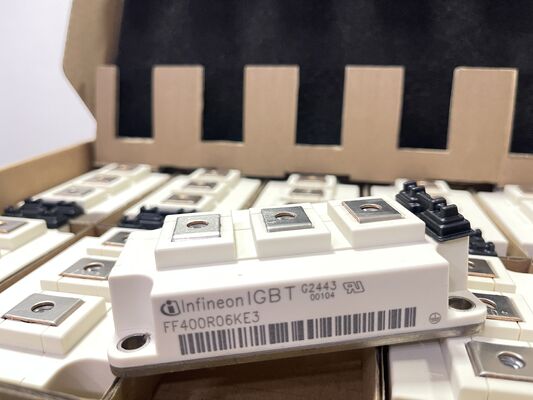 FF400R06KE3HOSA1 modulo IGBT 600V 400A tecnologia di arresto di trincea a mezzo ponte basso VCEsat di alta velocità di grado industriale