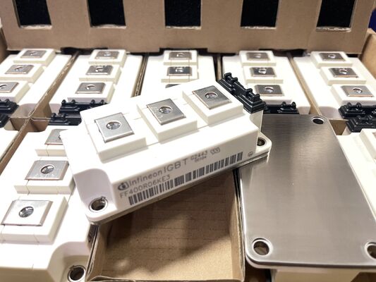 FF400R06KE3HOSA1 600V 400A IGBT modulo a mezzo ponte trench stop tech low VCEsat con commutazione rapida robusto per inverter e azionamenti