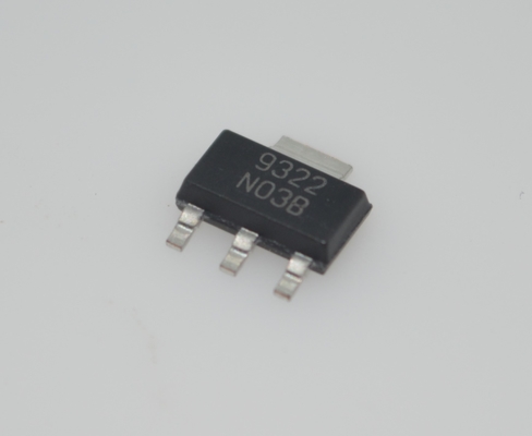 LM1117IMPX-ADJ/NOPB Regolatore LDO regolabile 1.25-13.8V 800mA con dropout 1.2V 1% di precisione Protezione termica/di corrente Stabile con condensatori ceramici Package SOT-223 Intervallo -40°C a +125°C