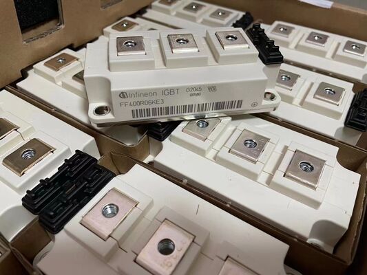 FF400R06KE3 600V 400A Modulo IGBT Basso VCE (sat) Alta robustezza del cortocircuito Basse perdite di commutazione Isolamento elevato per motori industriali e UPS ad alta potenza